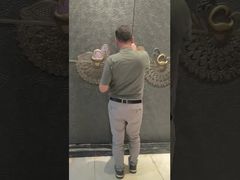 Pintu masuk aluminium